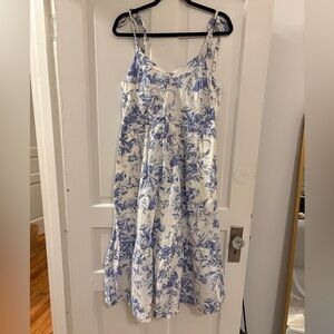 GAP Blue and White Floral Dress - Size 12